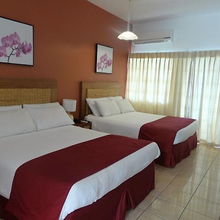 Flamboyant Hotel & Villas St. George's Buitenkant foto