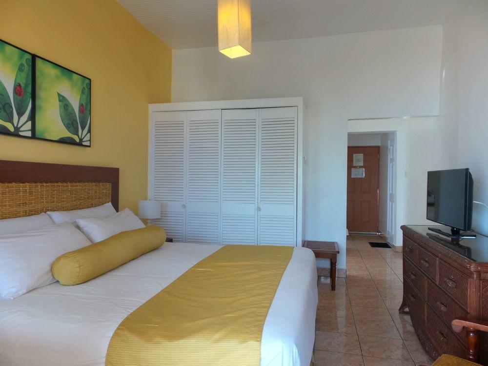 Flamboyant Hotel & Villas St. George's Buitenkant foto