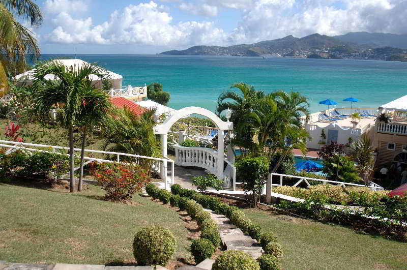 Flamboyant Hotel & Villas St. George's Buitenkant foto